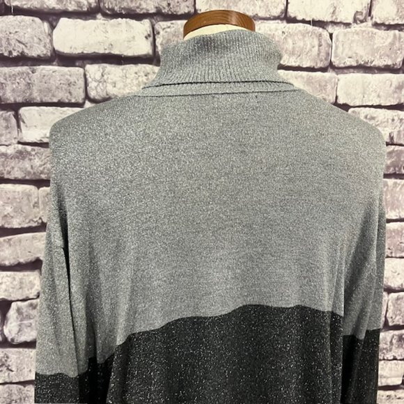 Alfani NWT Black & Gray Turtleneck Sparkling Sweater W/ Faux Fur Cuffs Size 3X - Picture 7 of 10